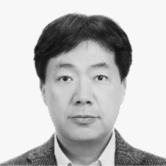 The portrait photo of Kim Joo Hyun, KB Financial Group