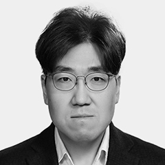 The portrait photo of Lee Kyeong Jong, KB Financial Group